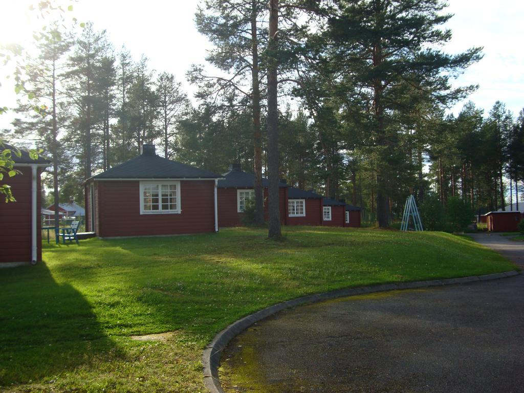 Pajala Cottages Route 99 ภายนอก รูปภาพ